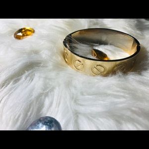 ❤️Gold designer inspired bracelet❤️